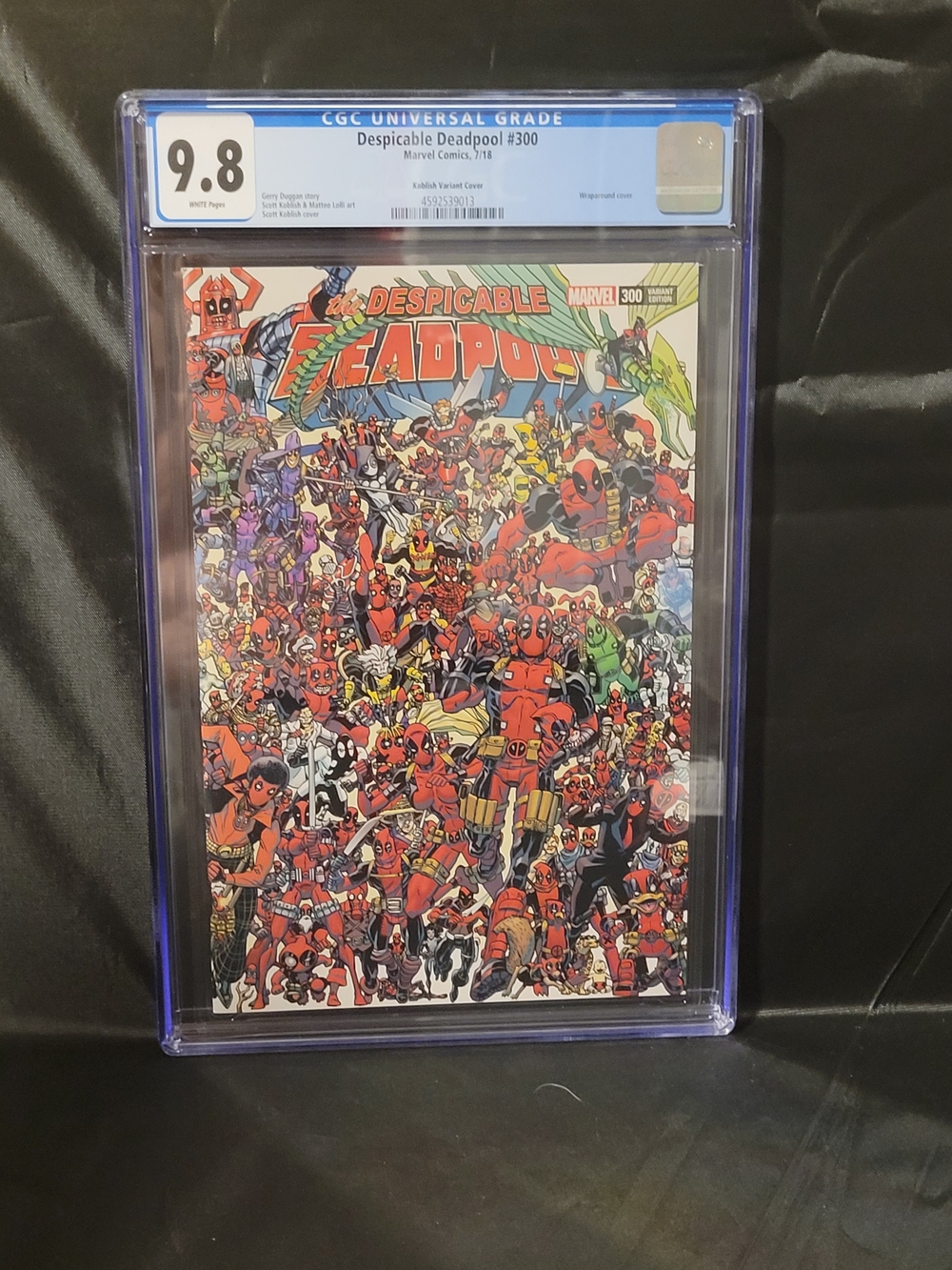 Despicable Deapool #300 Marvel Comics Wrap Around Cover CGC 9.8 Fresh Slab